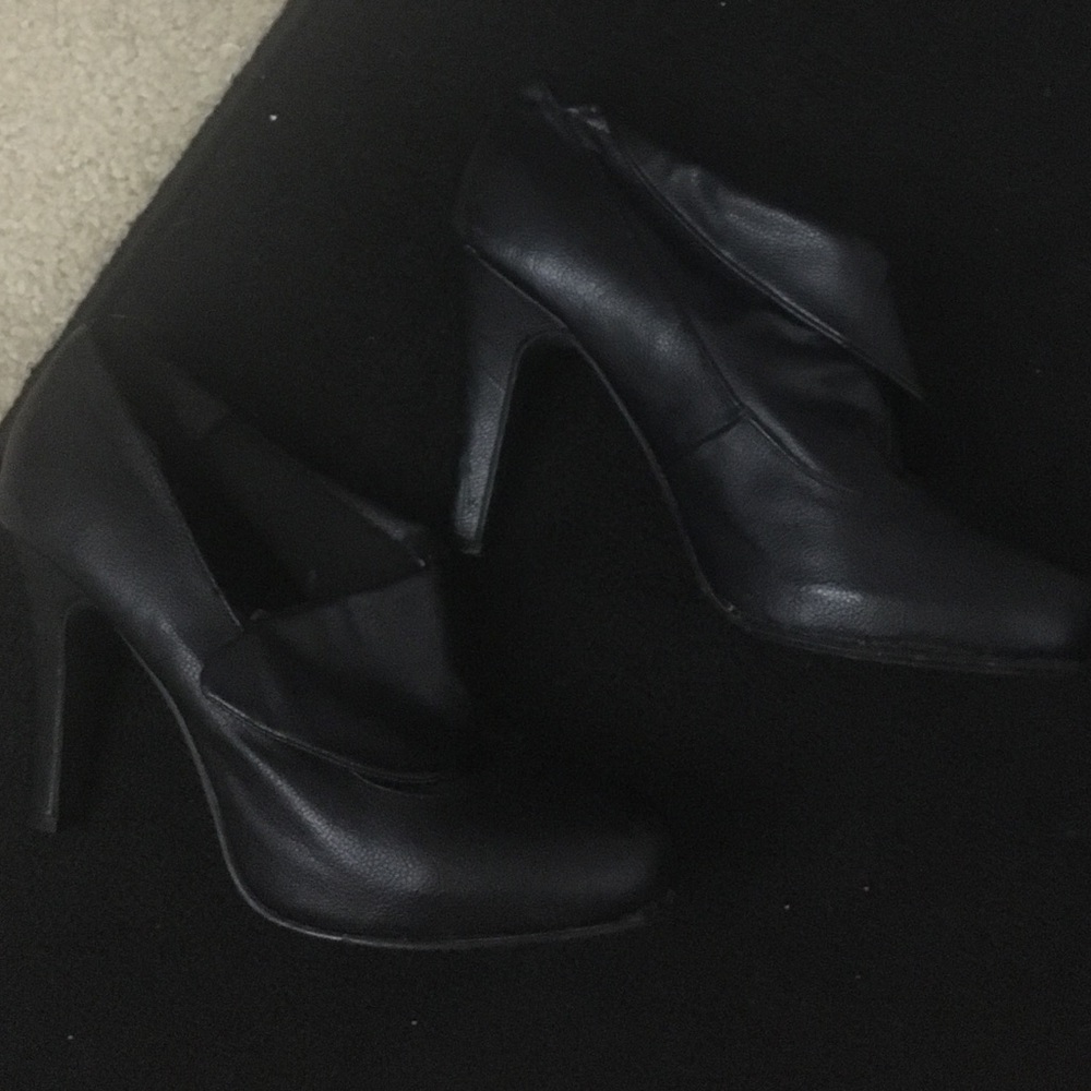 Madden Girl Black Bootie Heels